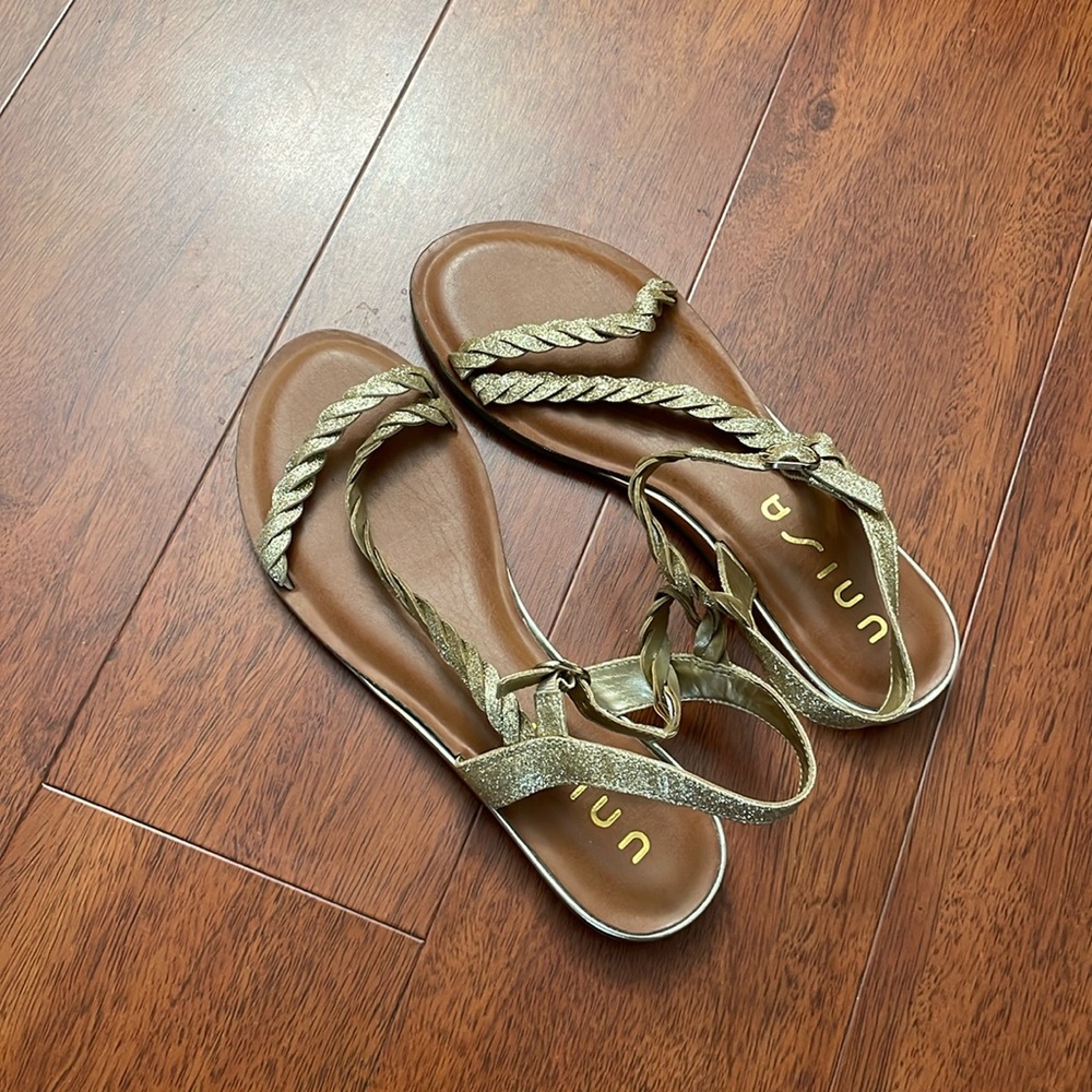 Unisa gold flat sandles - new!